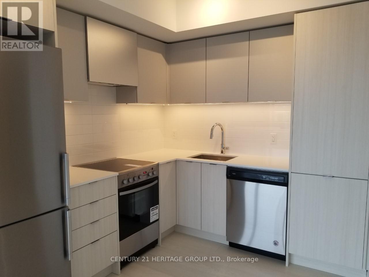 739 - 26 Gibbs Road, Toronto, Ontario  M9B 0E3 - Photo 5 - W13074468