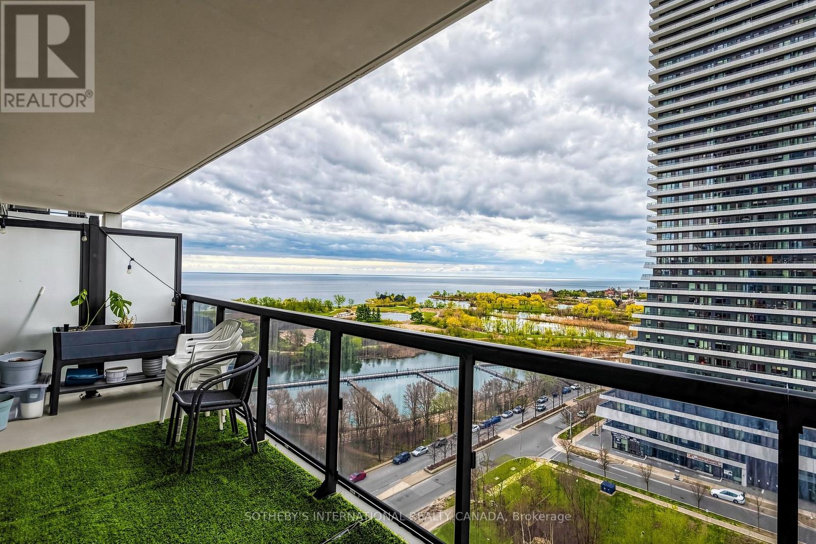 1201 - 65 Annie Craig Drive, Toronto, Ontario  M8V 0G3 - Photo 3 - W13069928