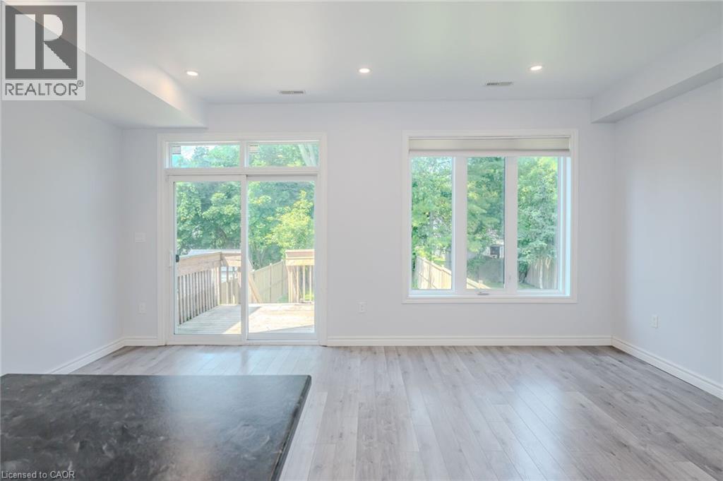 10b Lloyd Street Unit# Upper, St. Catharines, Ontario  L2S 2N8 - Photo 13 - 40824677