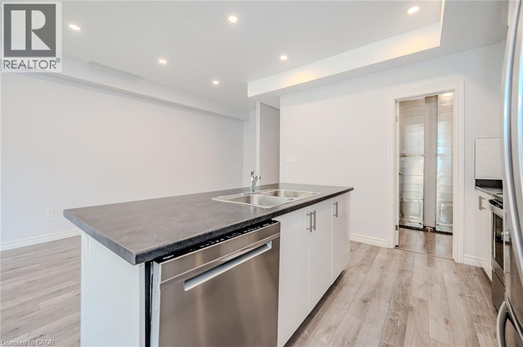 10b Lloyd Street Unit# Upper, St. Catharines, Ontario  L2S 2N8 - Photo 18 - 40824677