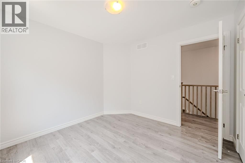 10b Lloyd Street Unit# Upper, St. Catharines, Ontario  L2S 2N8 - Photo 35 - 40824677