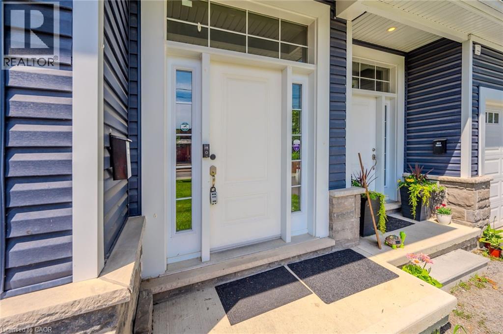 10b Lloyd Street Unit# Upper, St. Catharines, Ontario  L2S 2N8 - Photo 4 - 40824677