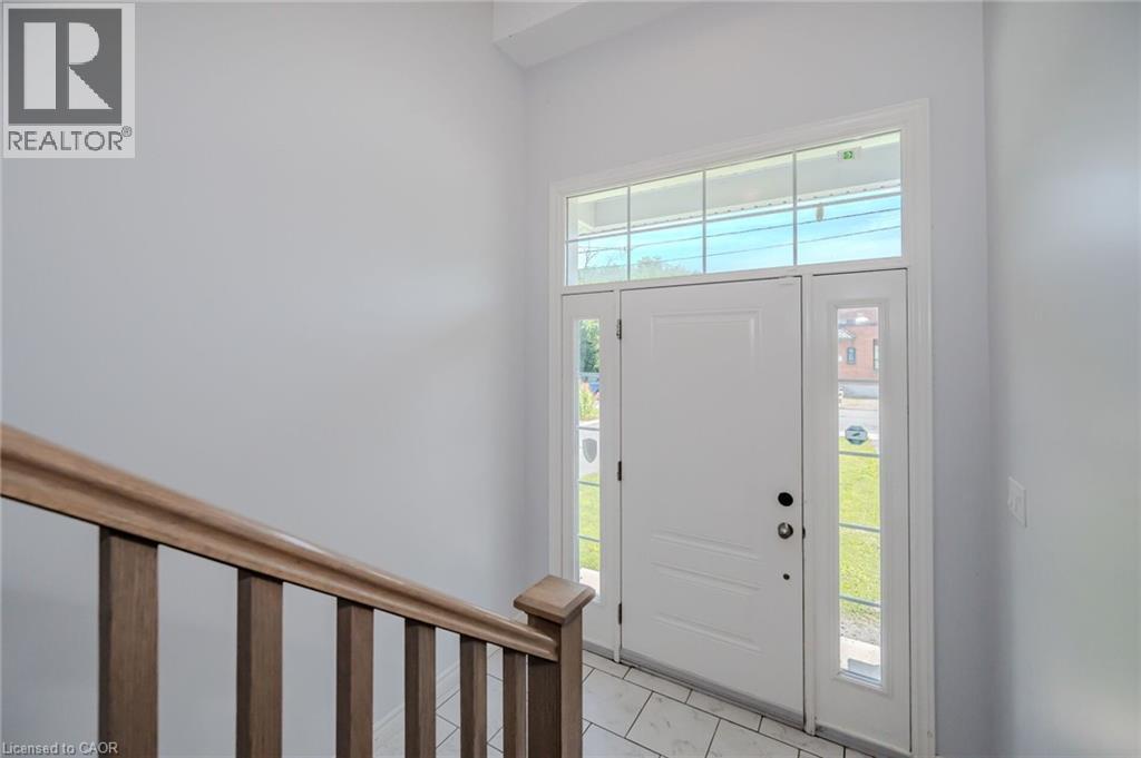 10b Lloyd Street Unit# Upper, St. Catharines, Ontario  L2S 2N8 - Photo 5 - 40824677
