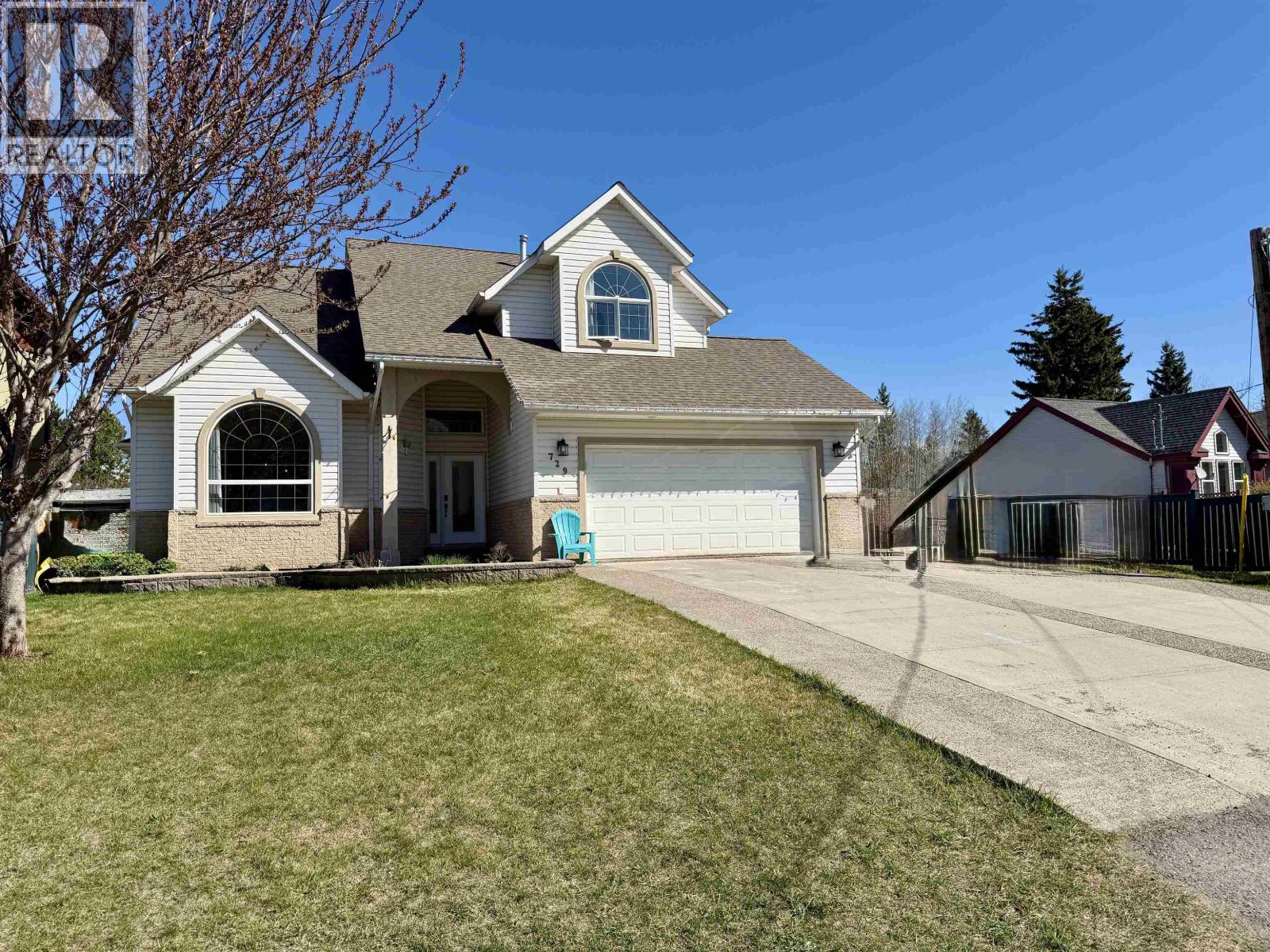 729 SANDY BEACH ROAD, Vanderhoof, British Columbia