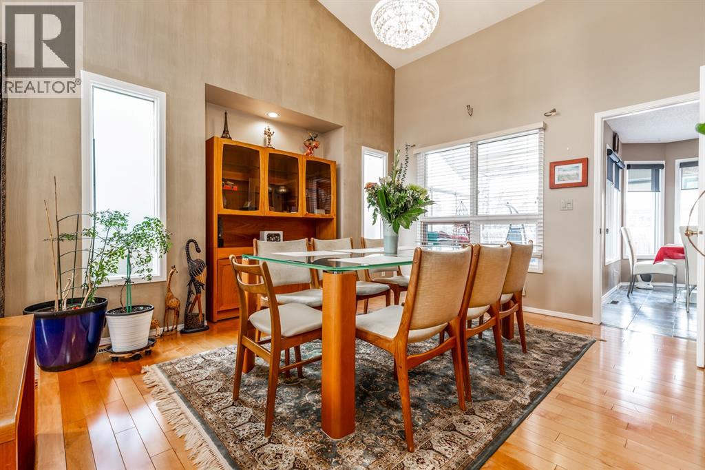 63 Edgeridge Court NW, Calgary, Alberta  T3A 6K5 - Photo 9 - A2283316