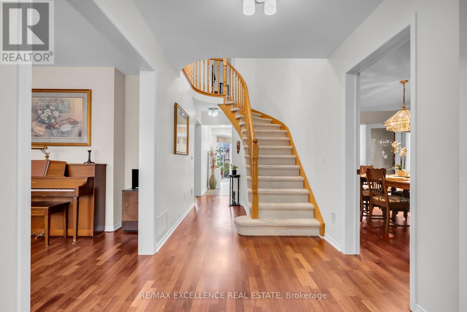 4 Novella Place, Brampton, Ontario  L6S 5X1 - Photo 5 - W13056586