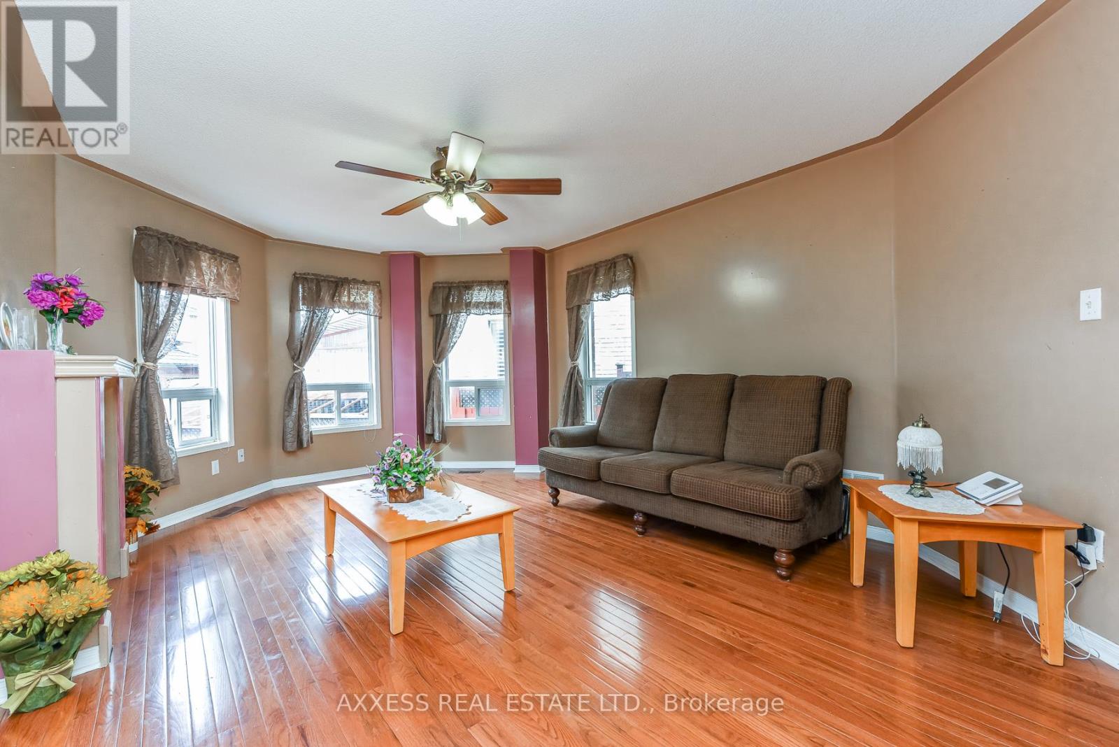 975 Bristol Road W, Mississauga, Ontario  L5V 2N9 - Photo 5 - W13073272