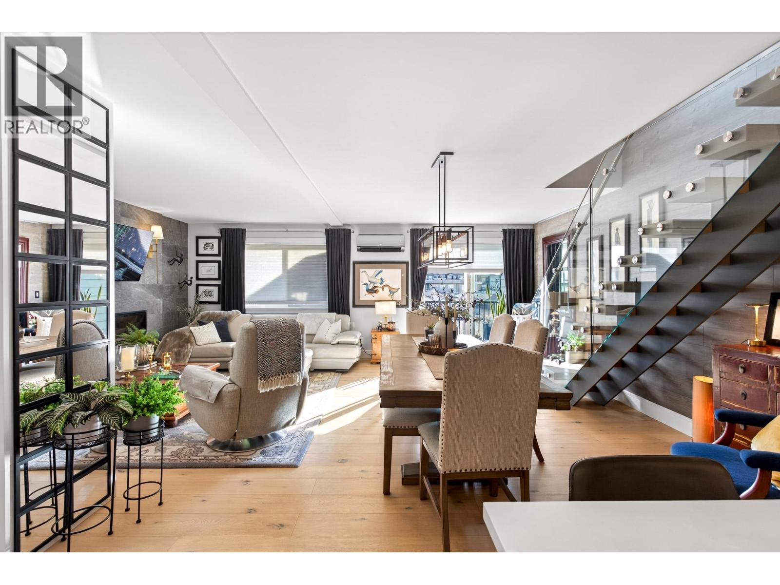 306 2344 ATKINS AVENUE, Port Coquitlam, British Columbia