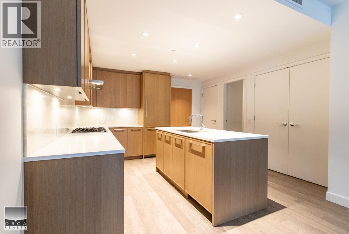 305 3220 Connaught Crescent, North Vancouver, British Columbia  V7R 2V6 - Photo 13 - R3118650