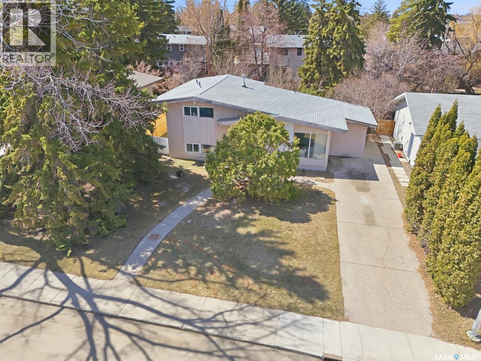 706 Arlington Avenue, Saskatoon, Saskatchewan  S7H 2X4 - Photo 4 - SK034613