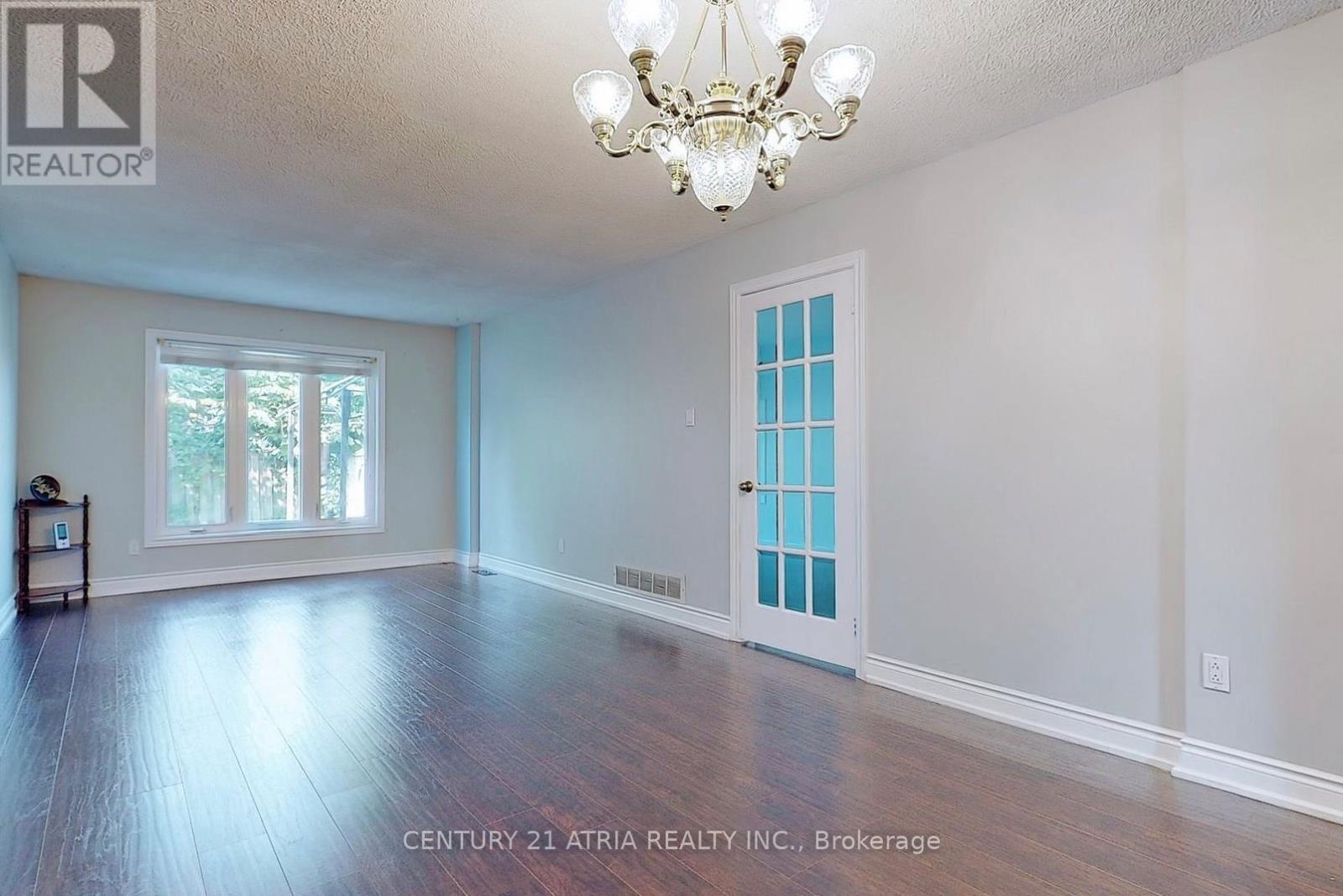 Upper - 92 Jaffray Road, Markham, Ontario  L3S 1G9 - Photo 5 - N13074524