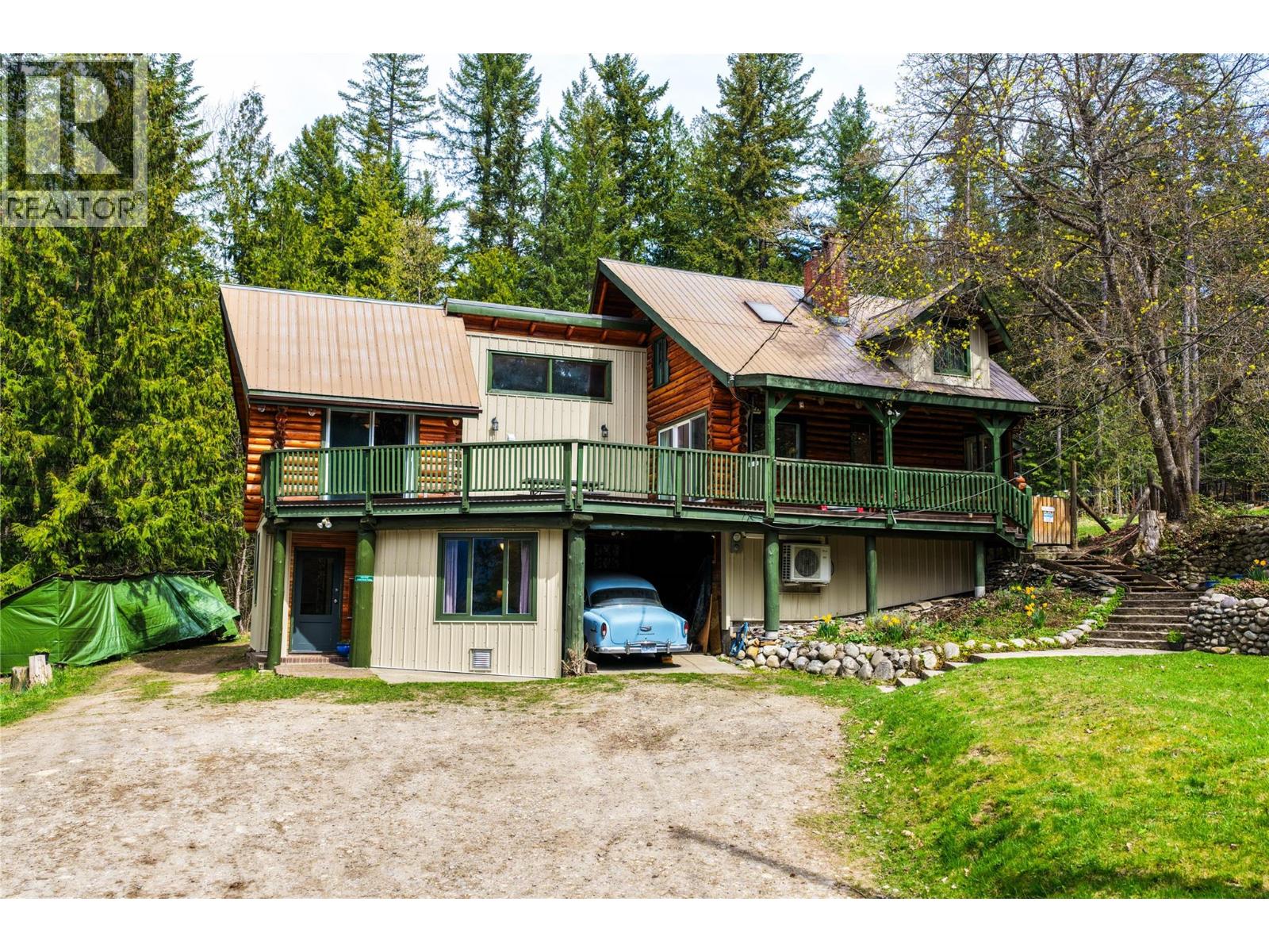 375 Alexander Road, Nakusp, British Columbia  V0G 1R1 - Photo 2 - 10379477