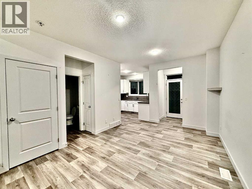 189 Carringvue Way NW, Calgary, Alberta  T3P 1K6 - Photo 14 - A2290590