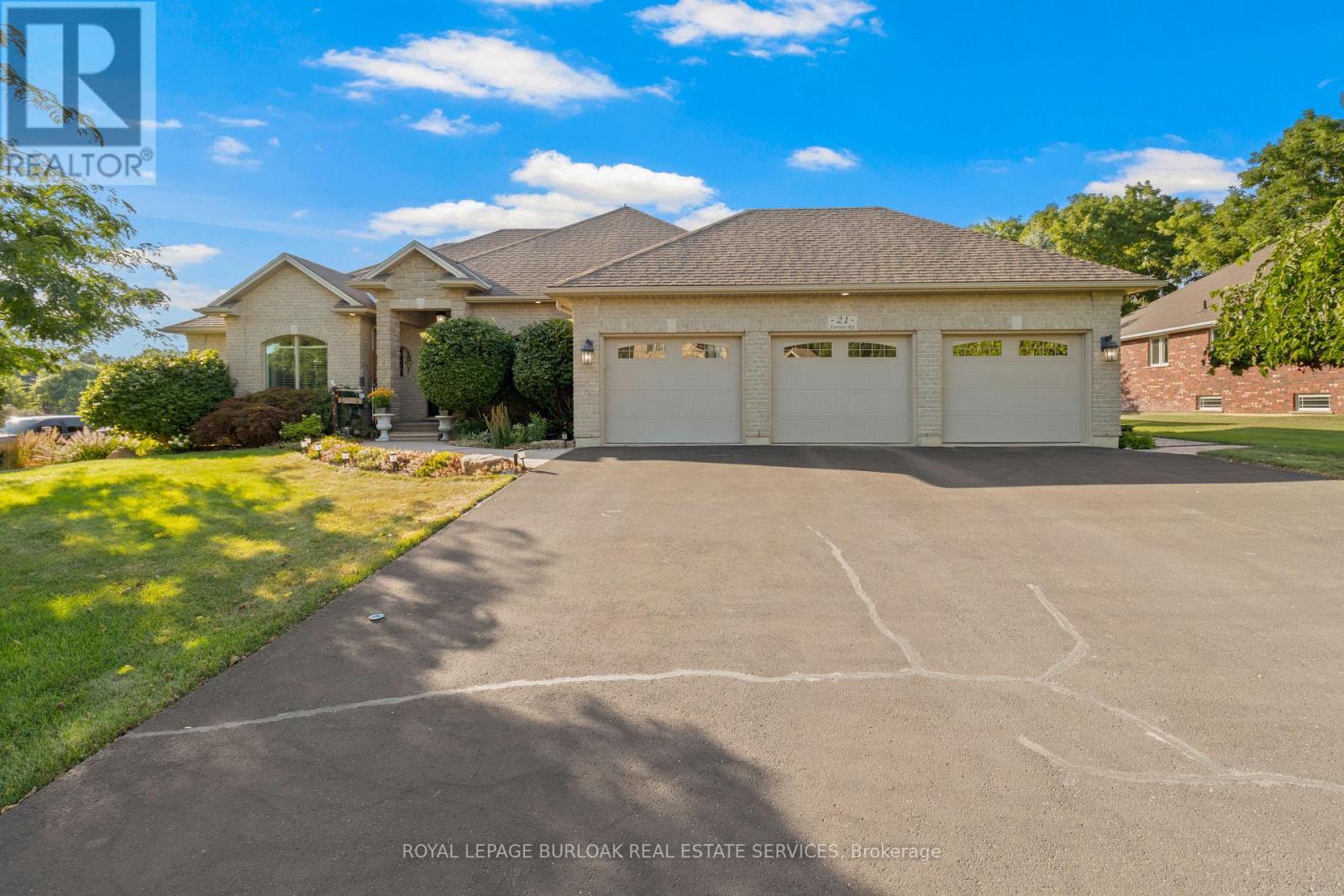 21 Farrow Road, Brantford, Ontario  N3T 5L7 - Photo 3 - X13074502