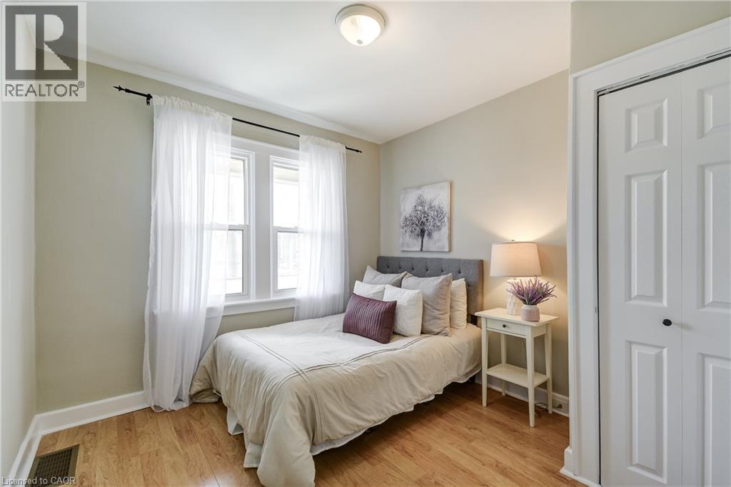 53 East 19th Street, Hamilton, Ontario  L9A 4R9 - Photo 18 - 40819564