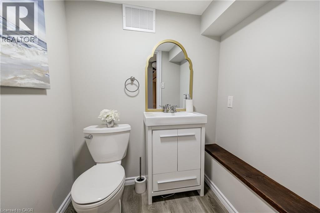 53 East 19th Street, Hamilton, Ontario  L9A 4R9 - Photo 25 - 40819564
