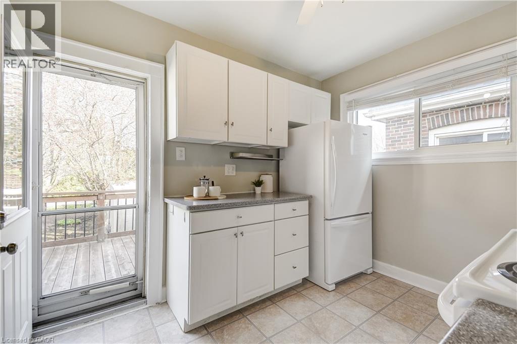 53 East 19th Street, Hamilton, Ontario  L9A 4R9 - Photo 13 - 40819564