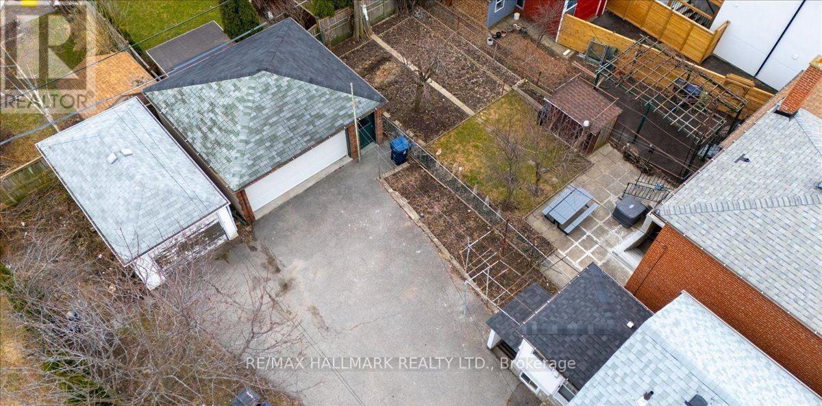 39 Lanark Avenue, Toronto, Ontario  M6C 2B5 - Photo 22 - C13058744