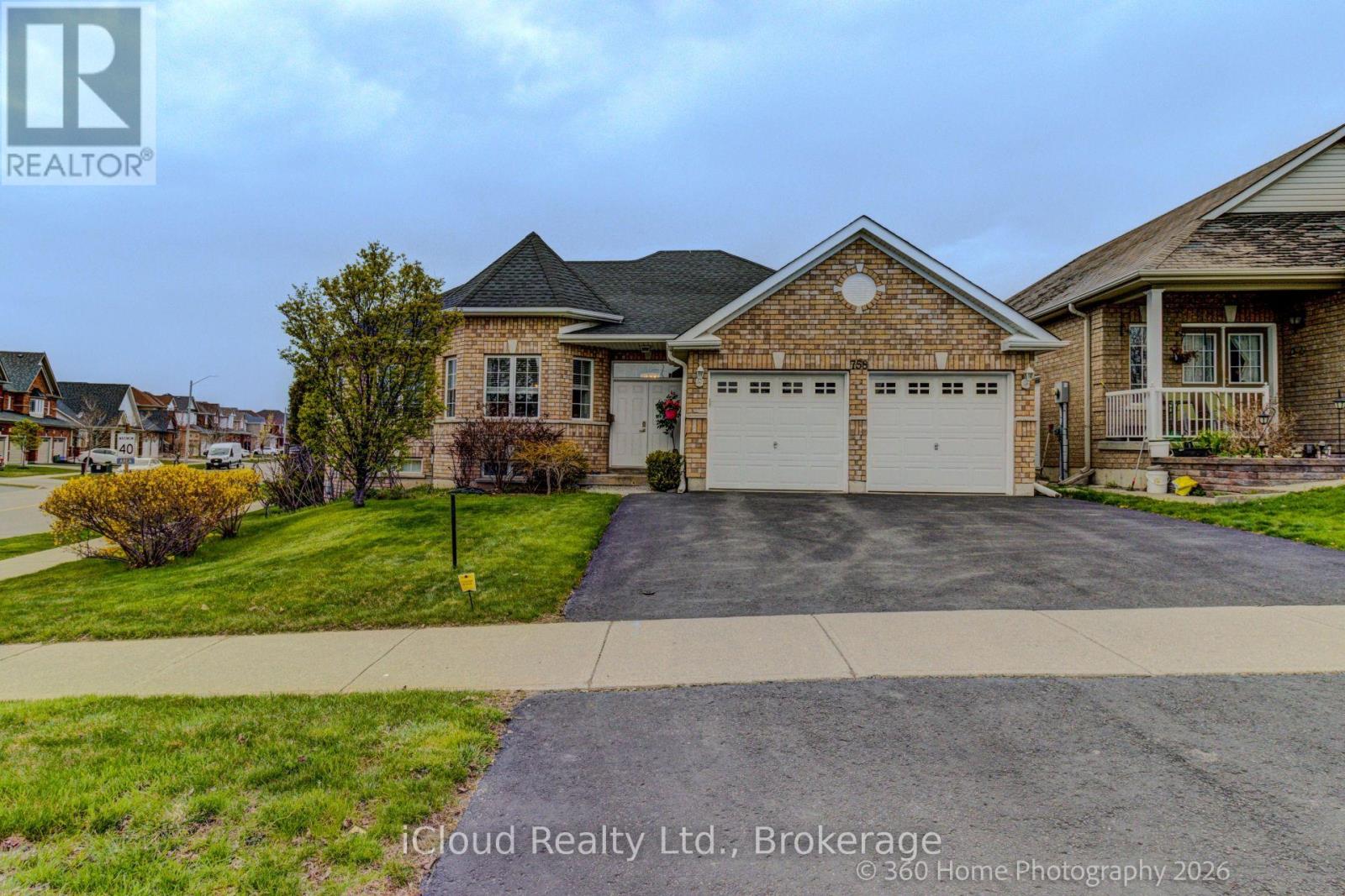 758 Coldstream Drive, Oshawa, Ontario  L1K 2Z3 - Photo 2 - E13060996