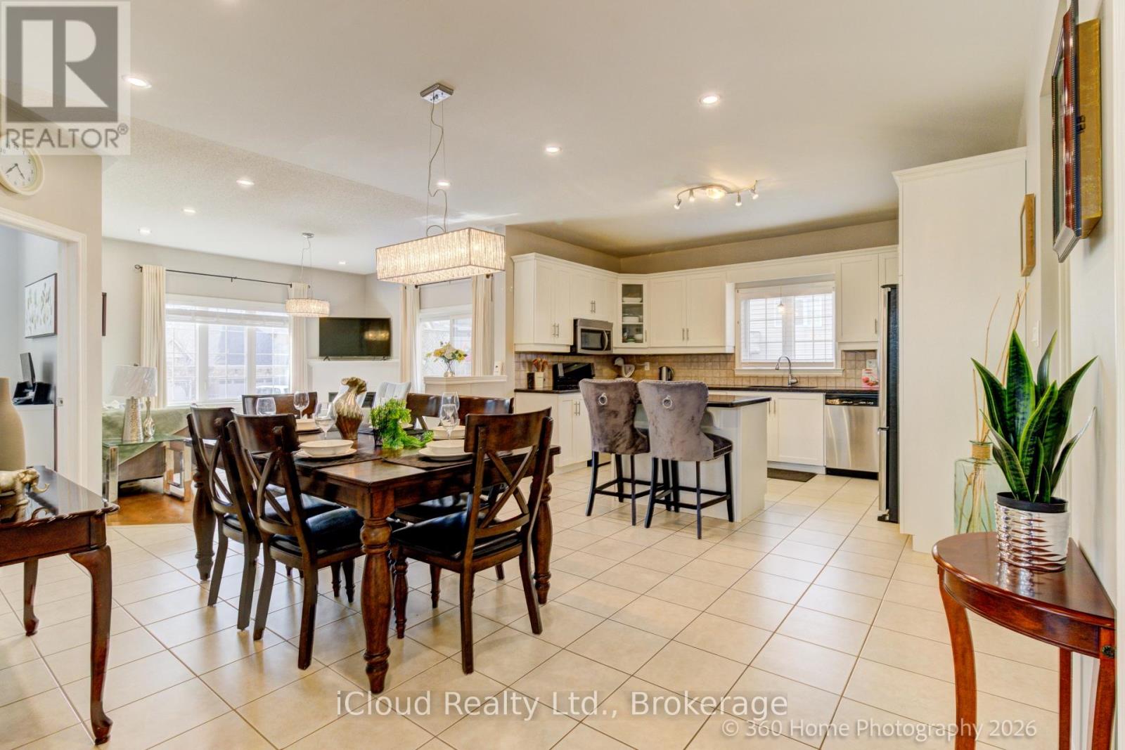 758 Coldstream Drive, Oshawa, Ontario  L1K 2Z3 - Photo 6 - E13060996