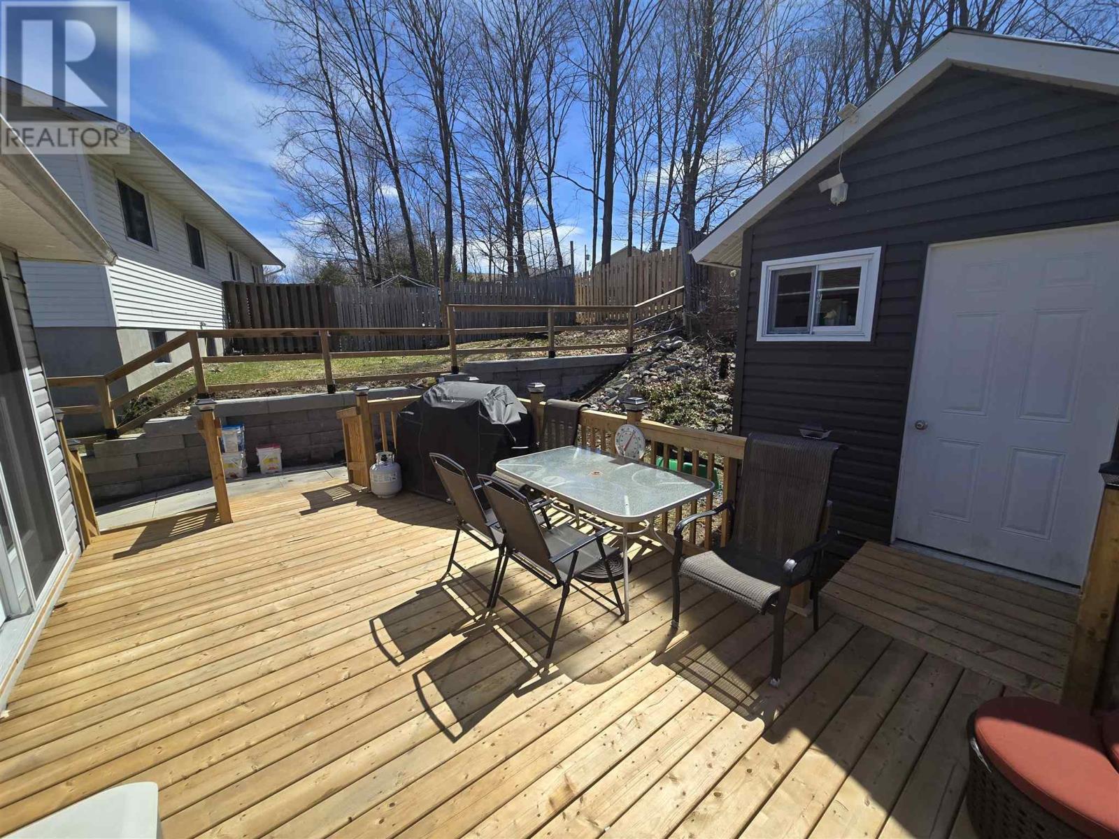 124 Hergott Ave, Elliot Lake, Ontario  P5A 3B3 - Photo 23 - SM260789