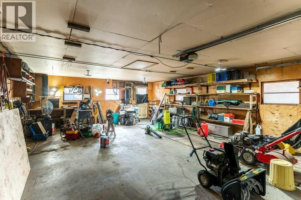 145 Baird Avenue, Cochrane, Alberta  T4C 1C7 - Photo 35 - A2297105