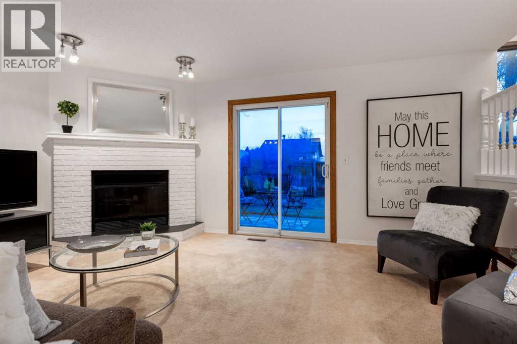 131 Deersaxon Circle SE, Calgary, Alberta