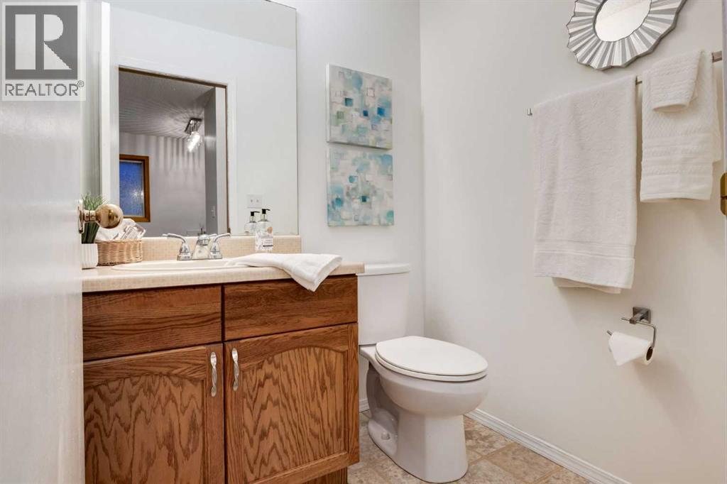 131 Deersaxon Circle SE, Calgary, Alberta  T2J 6V9 - Photo 20 - A2306193