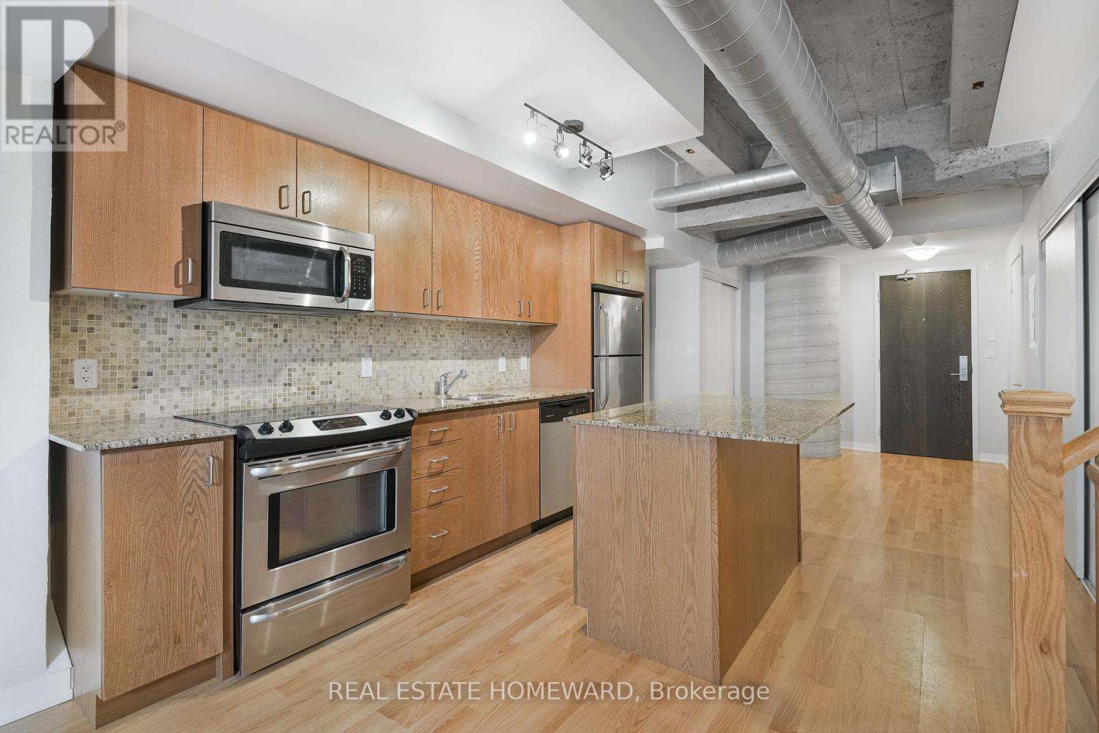 130 - 201 Carlaw Avenue, Toronto, Ontario  M4M 2S3 - Photo 3 - E13074532