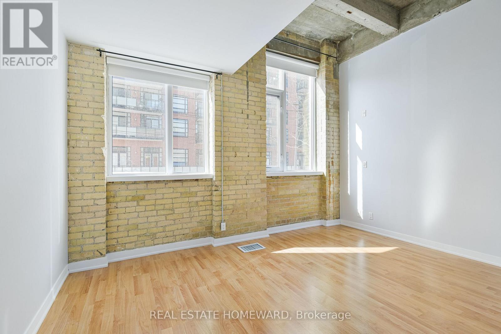 130 - 201 Carlaw Avenue, Toronto, Ontario  M4M 2S3 - Photo 4 - E13074532