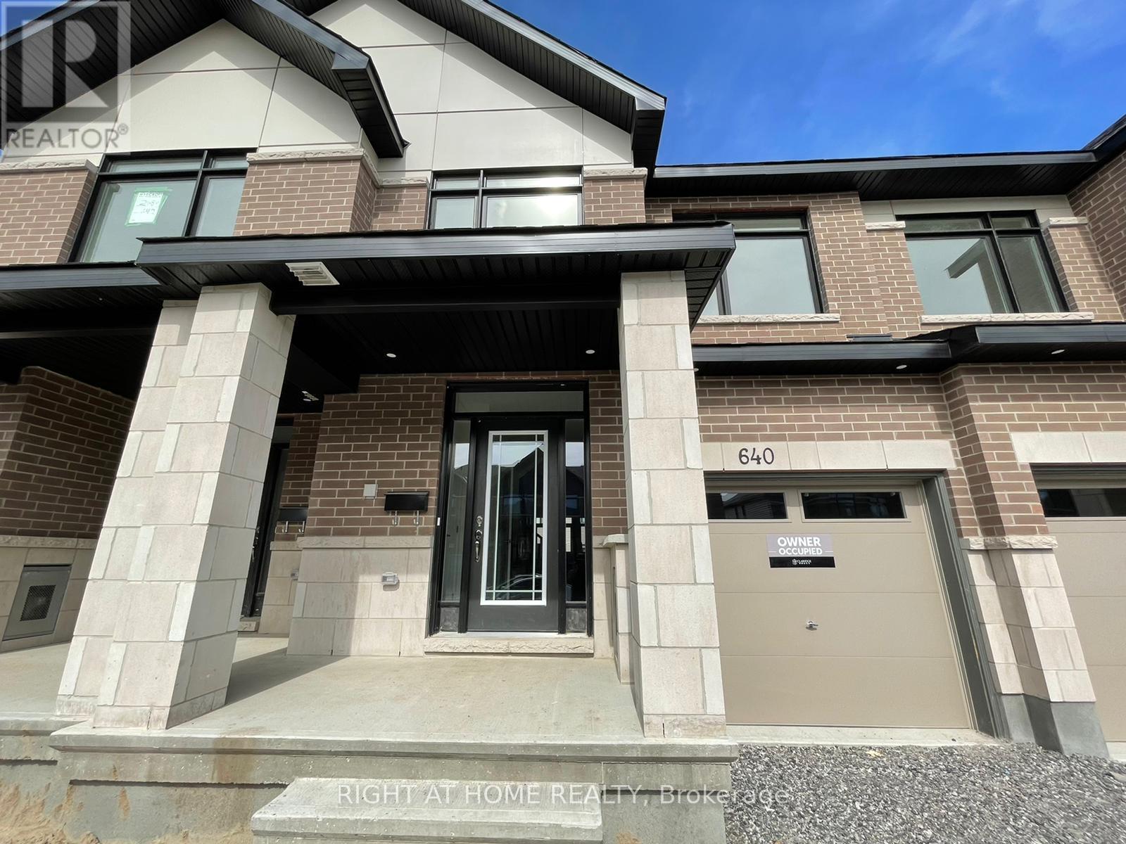 640 RATHBURN LANE, Ottawa, Ontario