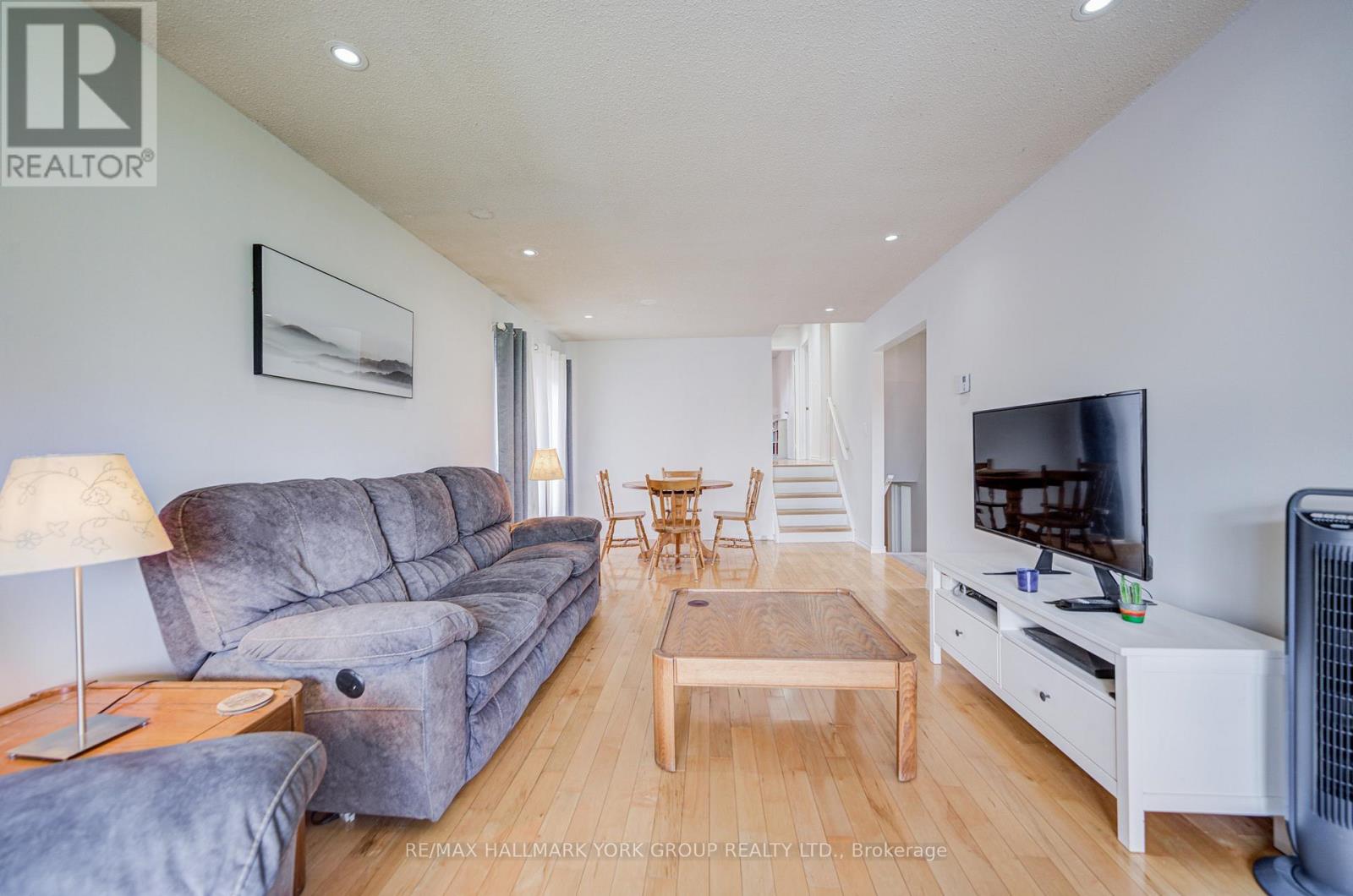 184 Olive Street, East Gwillimbury, Ontario  L9N 1M3 - Photo 6 - N13074566