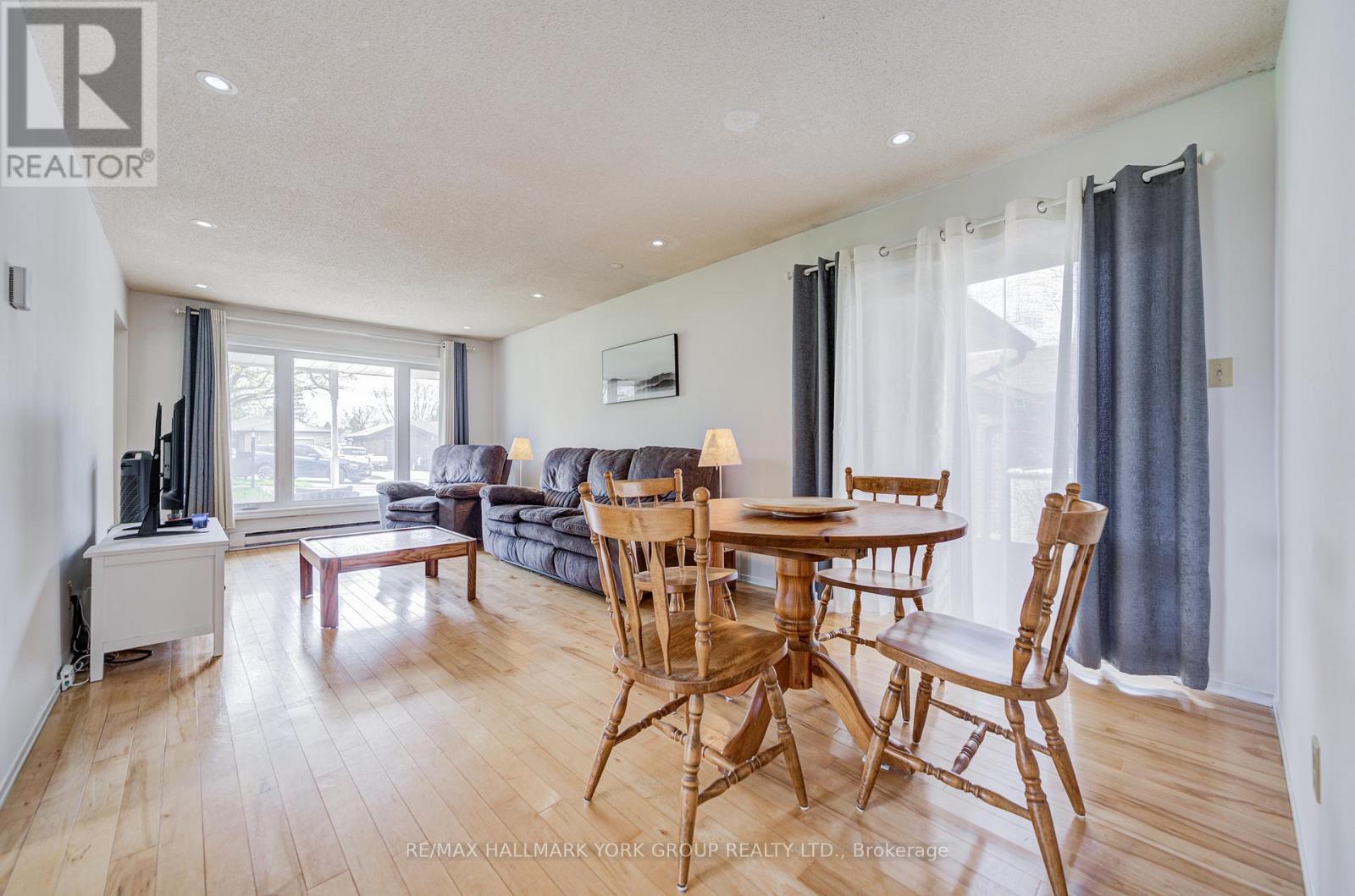 184 Olive Street, East Gwillimbury, Ontario  L9N 1M3 - Photo 8 - N13074566