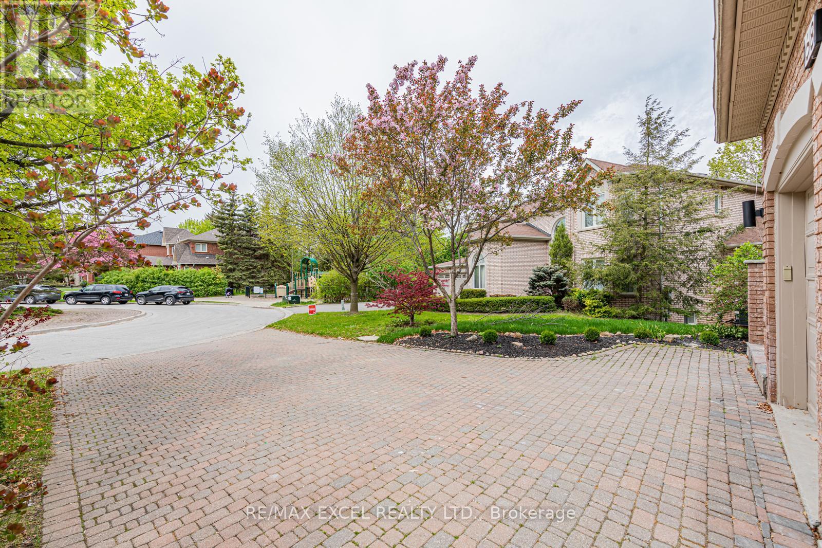 Bsmt - 68 Direzze Court, Richmond Hill, Ontario  L4C 0C6 - Photo 3 - N13074568