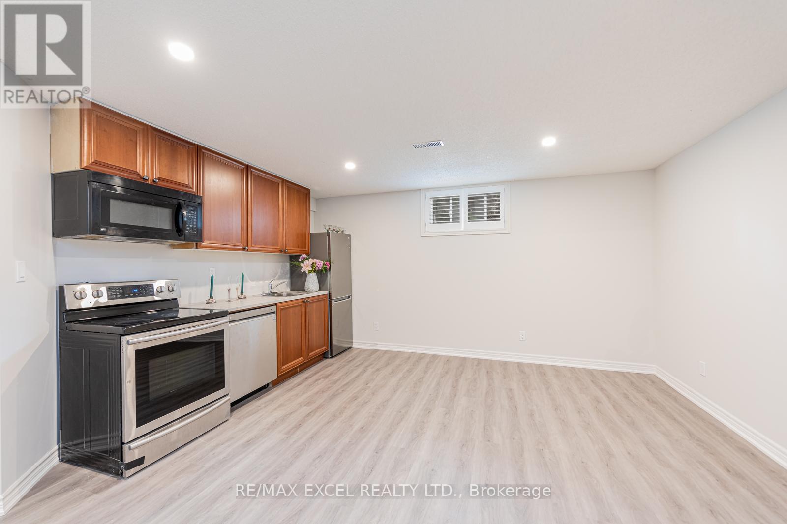 Bsmt - 68 Direzze Court, Richmond Hill, Ontario  L4C 0C6 - Photo 6 - N13074568