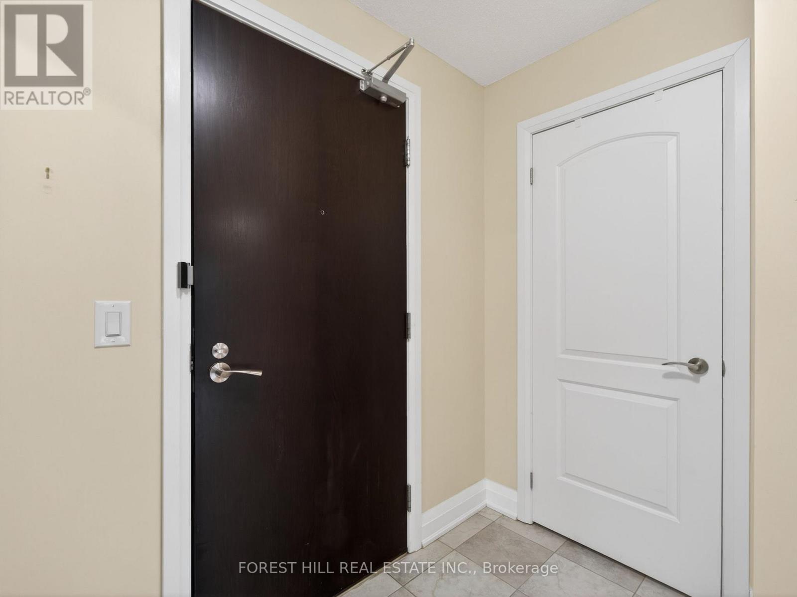 210 - 30 North Park Road, Vaughan, Ontario  L4J 0G6 - Photo 4 - N13074630