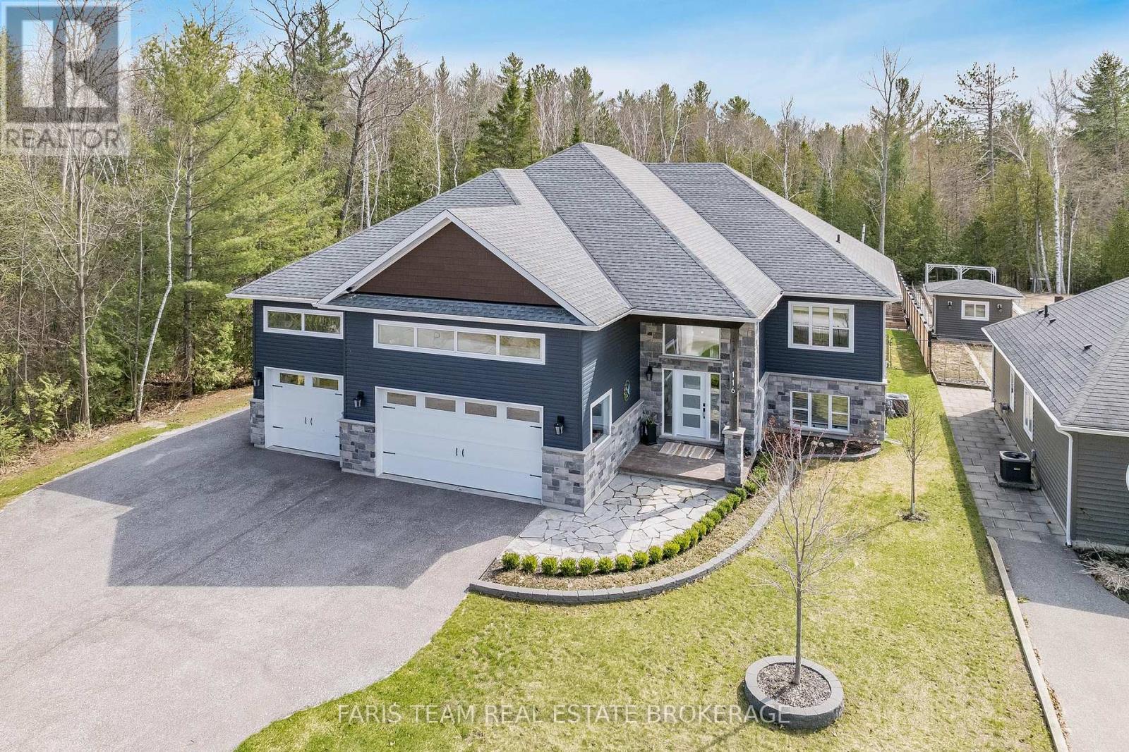 116 Mamie Avenue, Wasaga Beach, Ontario  L9Z 2P6 - Photo 2 - S13074536