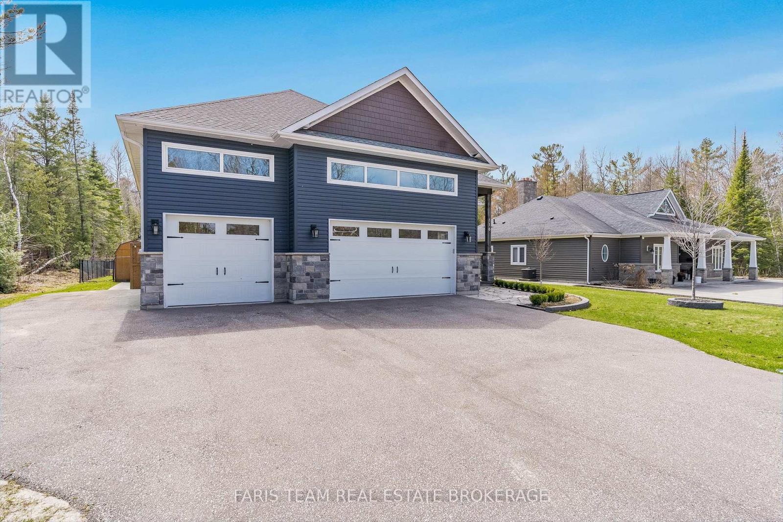 116 Mamie Avenue, Wasaga Beach, Ontario  L9Z 2P6 - Photo 3 - S13074536