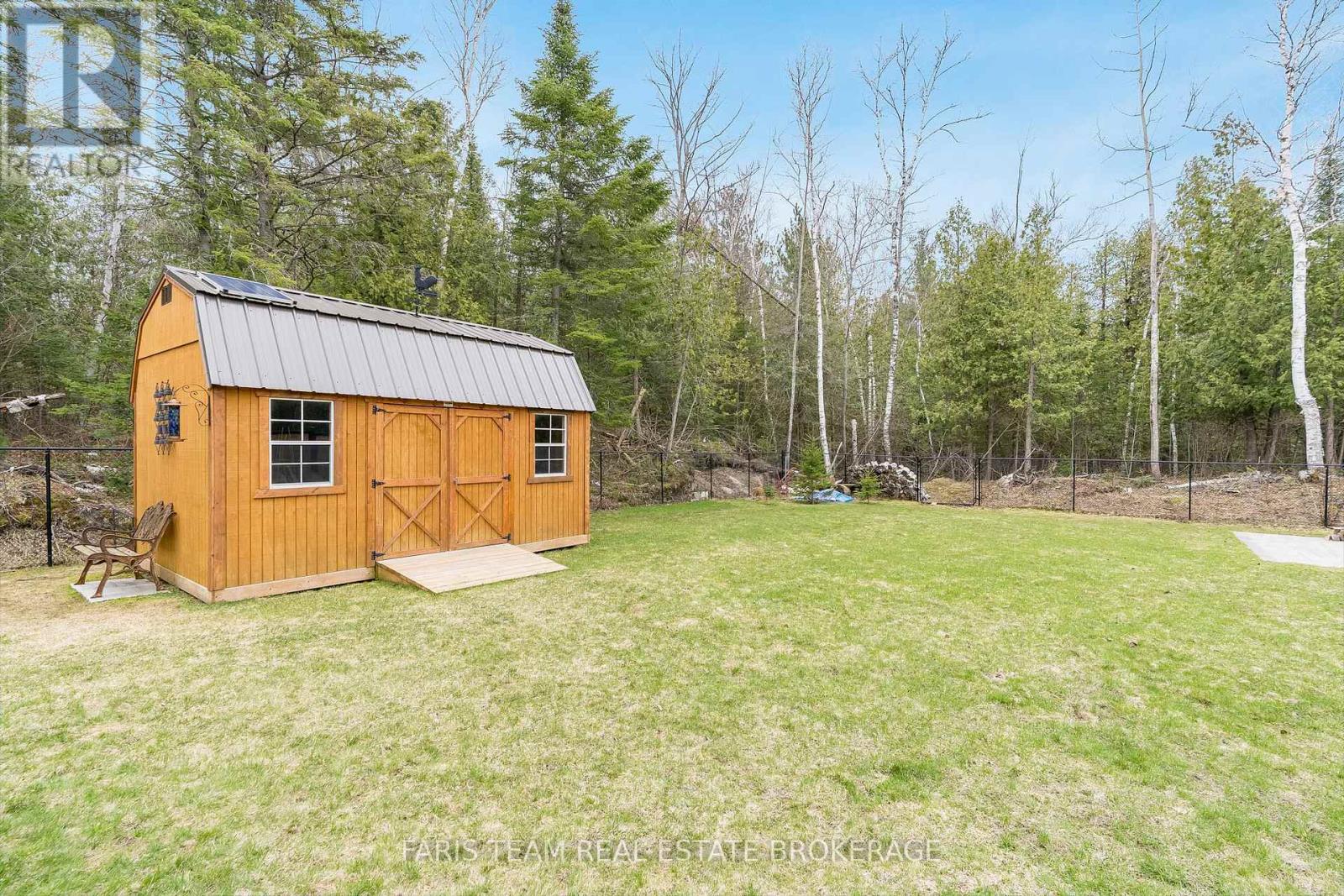 116 Mamie Avenue, Wasaga Beach, Ontario  L9Z 2P6 - Photo 42 - S13074536