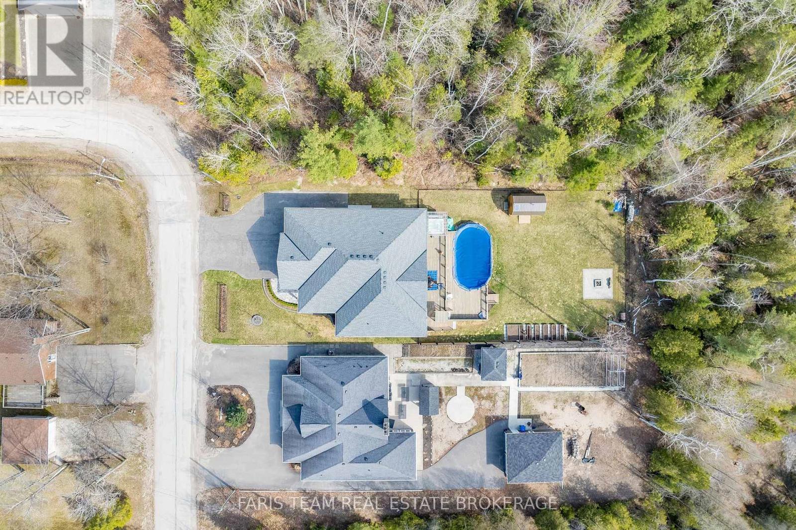 116 Mamie Avenue, Wasaga Beach, Ontario  L9Z 2P6 - Photo 44 - S13074536