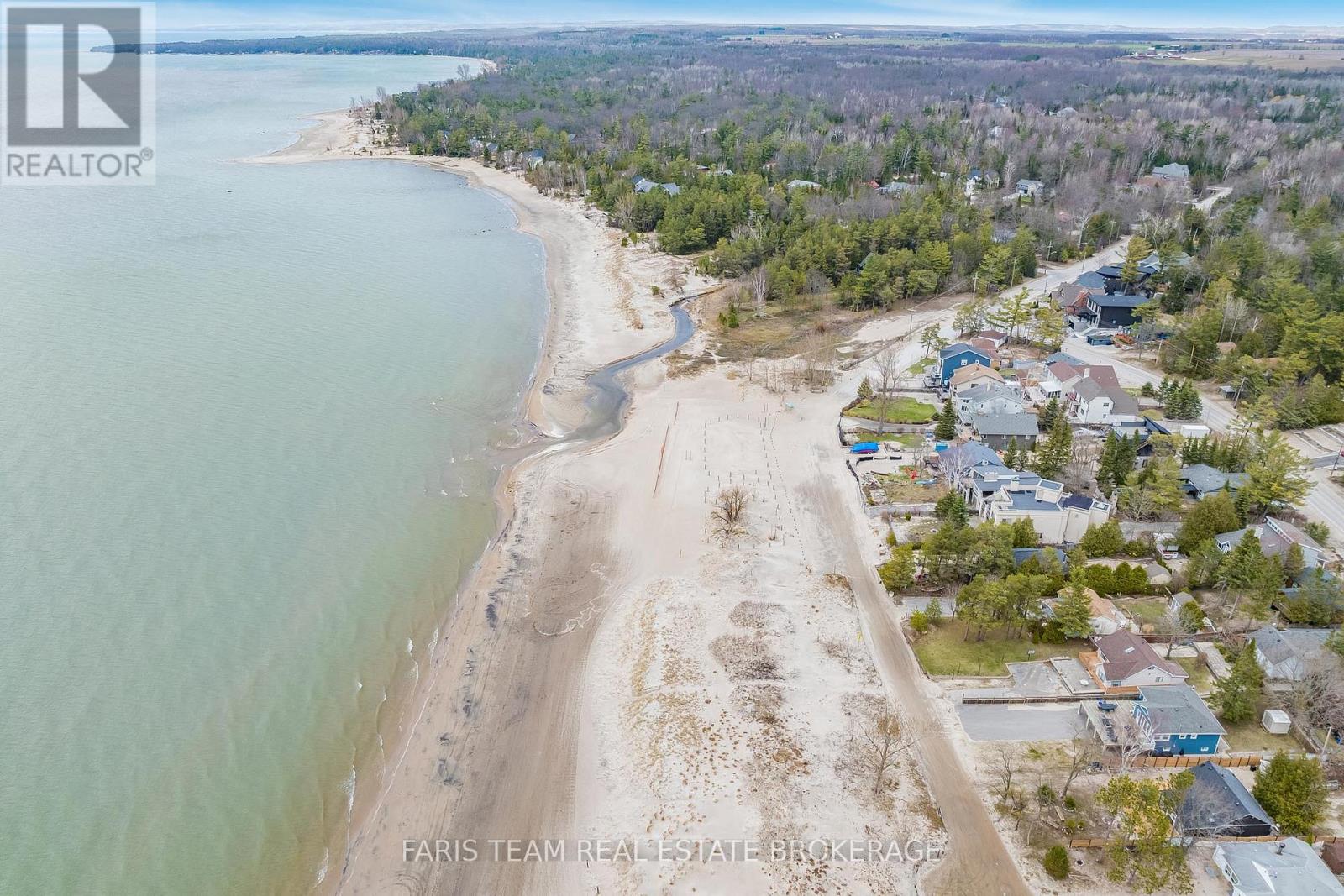 116 Mamie Avenue, Wasaga Beach, Ontario  L9Z 2P6 - Photo 47 - S13074536