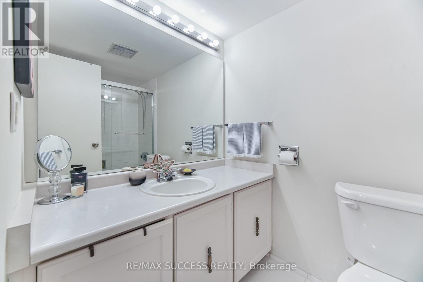 F8 - 296 Mill Road, Toronto, Ontario  M9C 4X8 - Photo 27 - W13074594