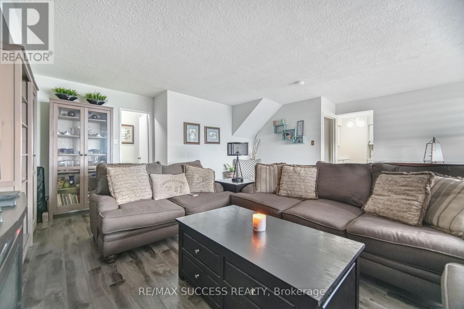 F8 - 296 Mill Road, Toronto, Ontario  M9C 4X8 - Photo 3 - W13074594