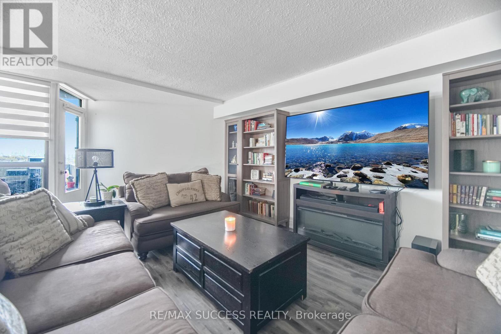 F8 - 296 Mill Road, Toronto, Ontario  M9C 4X8 - Photo 4 - W13074594