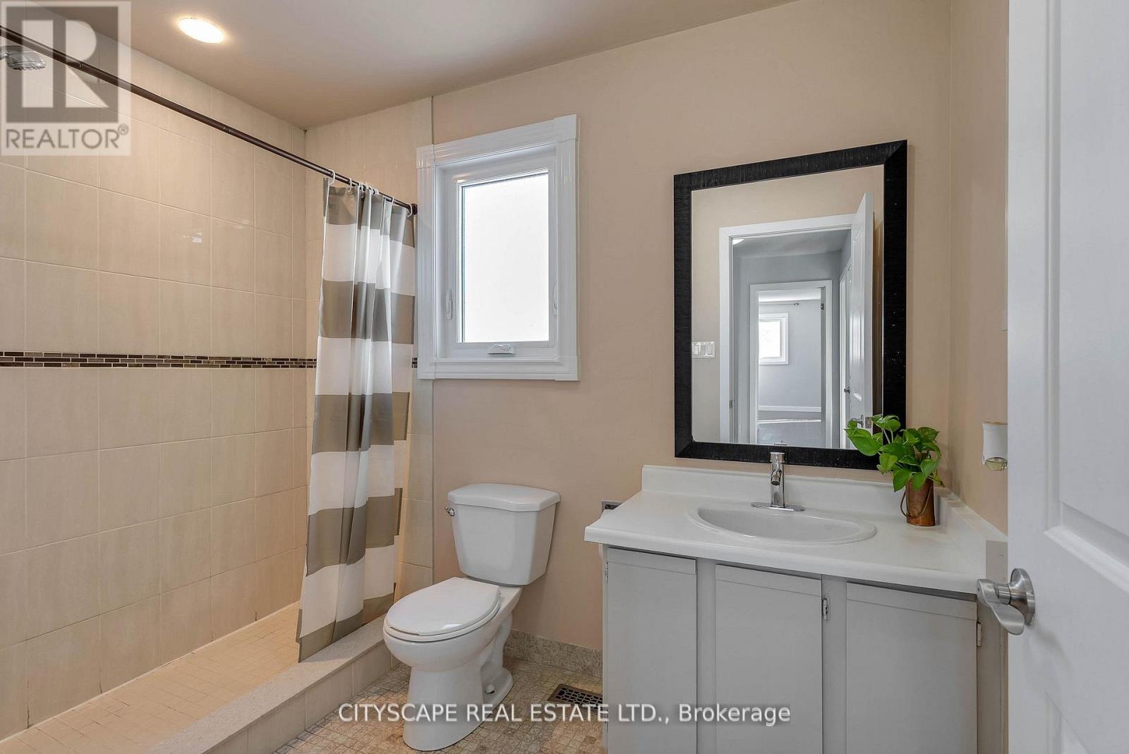 1210 Shagbark Crescent, Mississauga, Ontario  L5C 3P3 - Photo 43 - W13074614