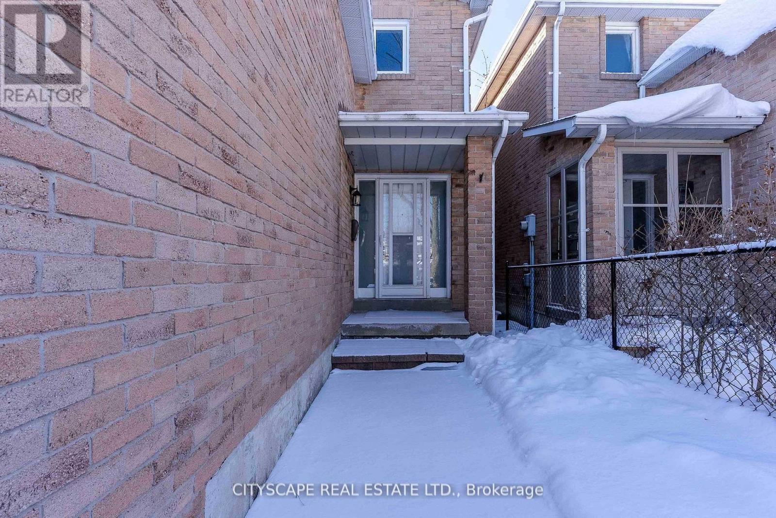 1210 Shagbark Crescent, Mississauga, Ontario  L5C 3P3 - Photo 6 - W13074614
