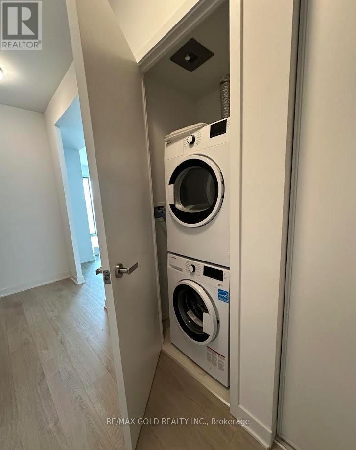 1713 - 3900 Confederation Parkway SE, Mississauga, Ontario  L5B 0M3 - Photo 9 - W13074632