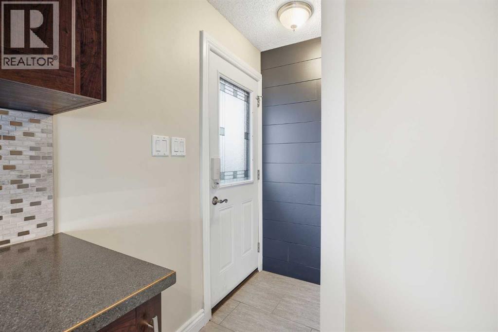 1523 110 Avenue SW, Calgary, Alberta  T2W 0E2 - Photo 18 - A2304946