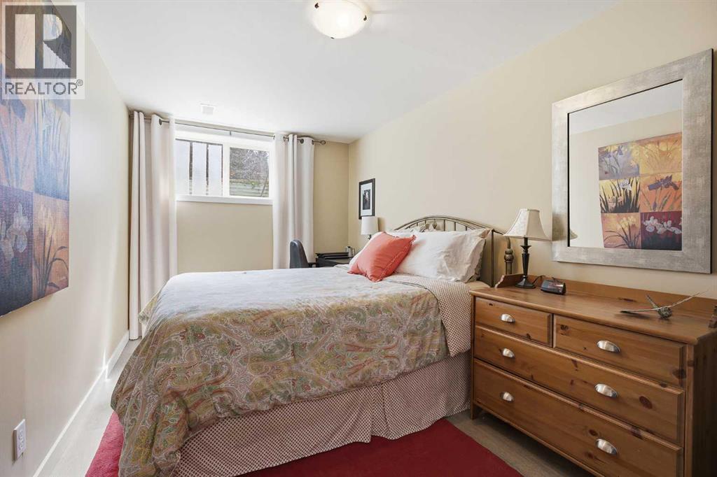1523 110 Avenue SW, Calgary, Alberta  T2W 0E2 - Photo 31 - A2304946