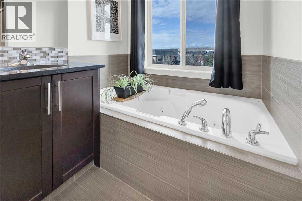142 Fireside Bend, Cochrane, Alberta  T4C 0V5 - Photo 22 - A2306586
